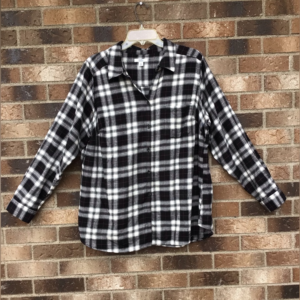 Black and White Plaid Button-Up Shirt